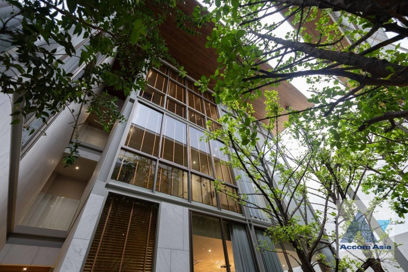  2  5 br House For Sale in Lat Phrao ,Bangkok  AA41171