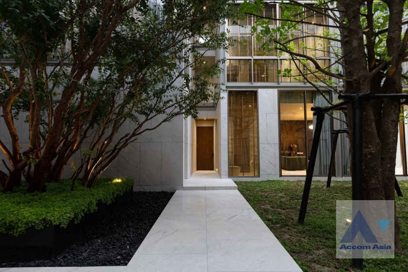 5  5 br House For Sale in Lat Phrao ,Bangkok  AA41171