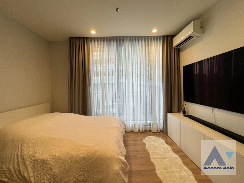 unit 1 Bedroom  Condominium For Sale in Phaholyothin, Bangkok  near BTS Ari (AA41174)