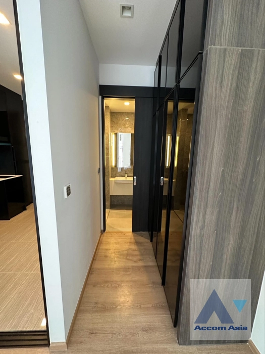 unit 1 Bedroom  Condominium For Sale in Phaholyothin, Bangkok  near BTS Ari (AA41174)