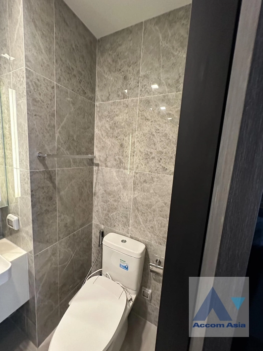 unit 1 Bedroom  Condominium For Sale in Phaholyothin, Bangkok  near BTS Ari (AA41174)