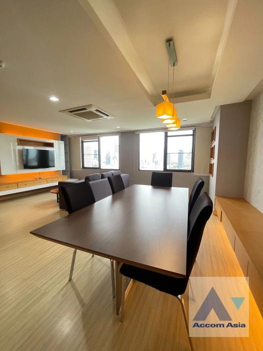 unit 2 Bedrooms  Condominium For Rent in Sukhumvit, Bangkok  near BTS Phrom Phong (AA41180)