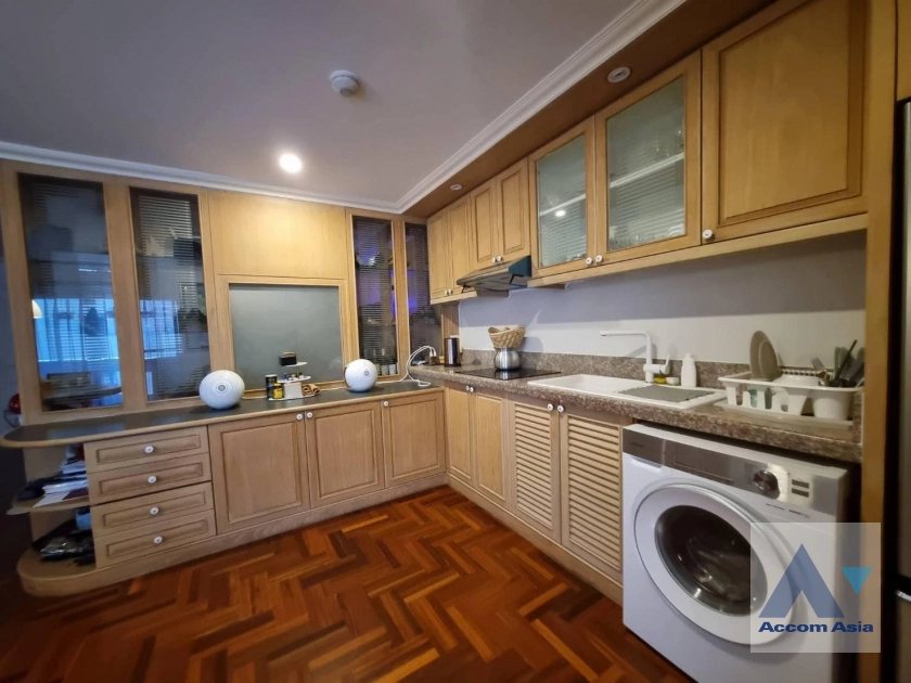 unit 2 Bedrooms  Condominium For Rent & Sale in Sukhumvit, Bangkok  near BTS Phrom Phong (AA41183)