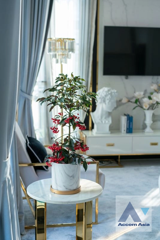 unitHome Office |  4 Bedrooms  House For Rent & Sale in Sukhumvit, Bangkok  near BTS Ekkamai - BTS Phra khanong (AA41184)