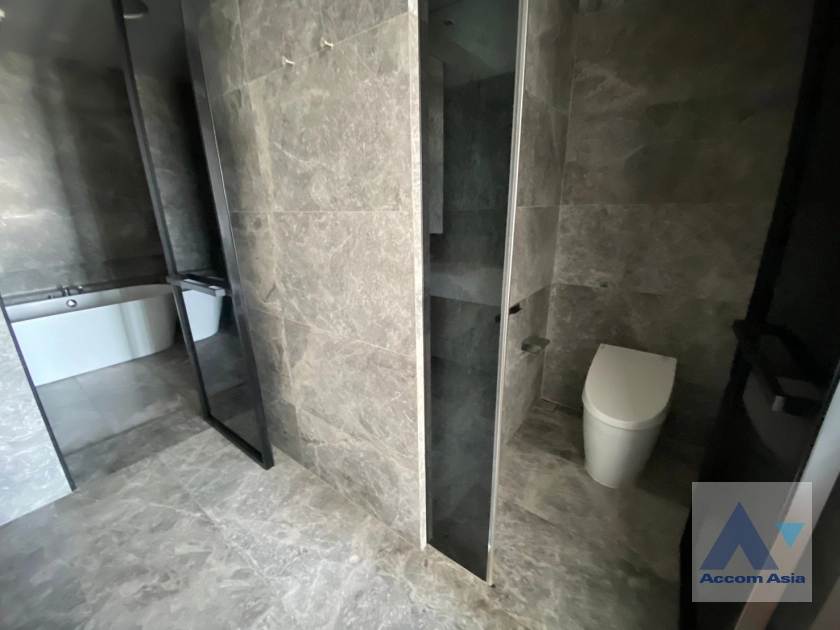 9  1 br Condominium For Rent in Charoen Nakhon ,Bangkok BTS Krung Thon Buri at Banyan Tree Residences Riverside AA41193