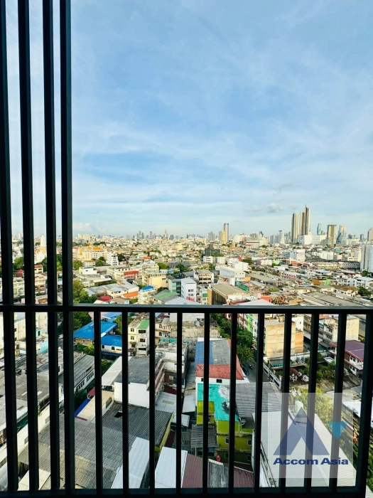 12  2 br Condominium For Sale in Charoen Nakhon ,Bangkok BTS Wongwian Yai at Supalai Loft Prajadhipok-Wongwian Yai AA41194