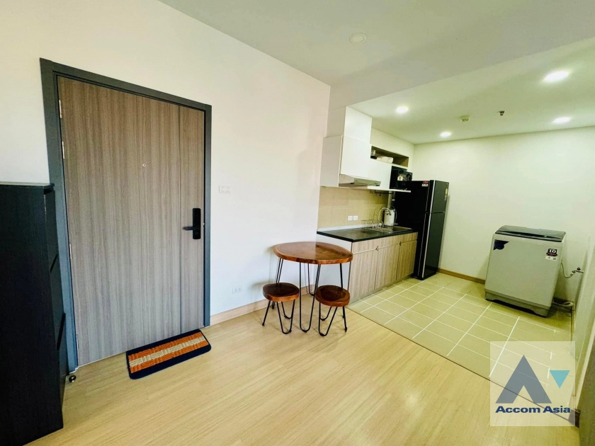 8  2 br Condominium For Sale in Charoen Nakhon ,Bangkok BTS Wongwian Yai at Supalai Loft Prajadhipok-Wongwian Yai AA41194