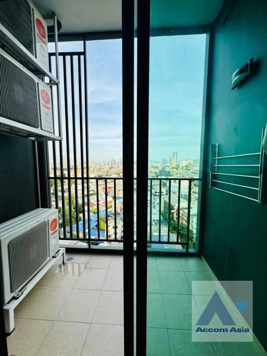 11  2 br Condominium For Sale in Charoen Nakhon ,Bangkok BTS Wongwian Yai at Supalai Loft Prajadhipok-Wongwian Yai AA41194