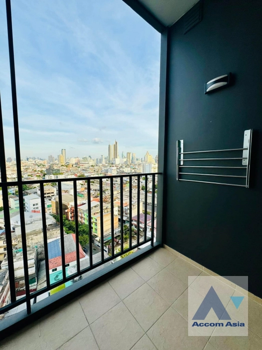 14  2 br Condominium For Sale in Charoen Nakhon ,Bangkok BTS Wongwian Yai at Supalai Loft Prajadhipok-Wongwian Yai AA41194