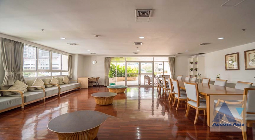  Residences in mind Apartment  3 Bedroom for Rent BTS Phrom Phong in Sukhumvit Bangkok