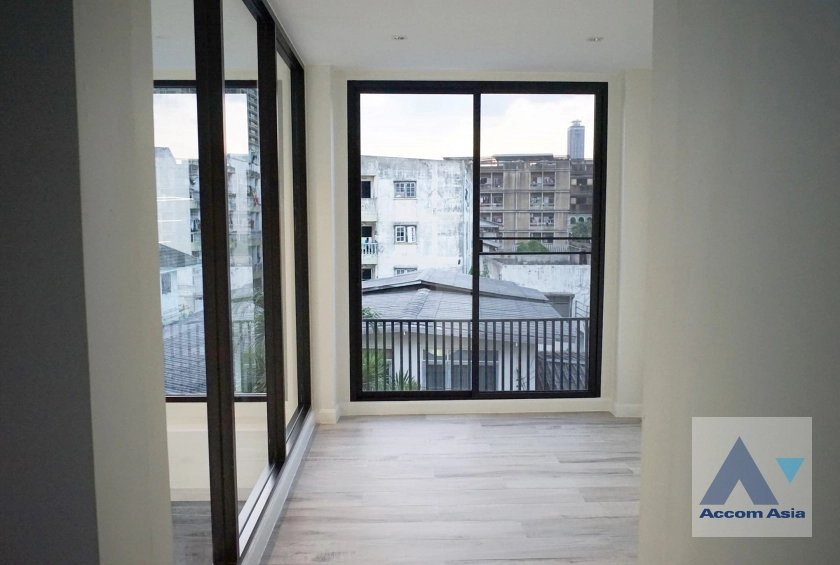 4  4 br House for rent and sale in Sukhumvit ,Bangkok BTS Ekkamai AA41200