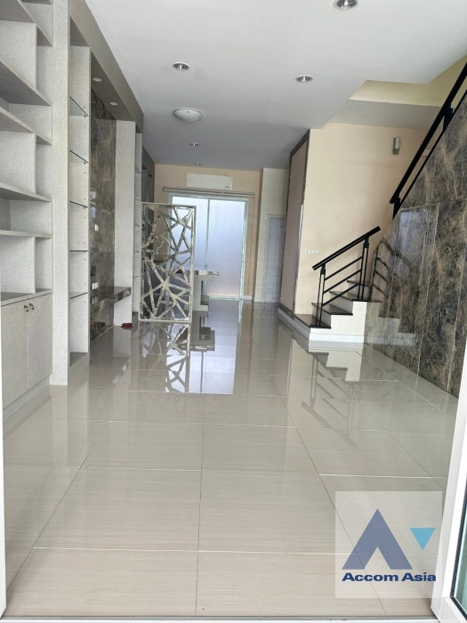  1  3 br House For Rent in Ratchadaphisek ,Bangkok  at Premium Place  AA41202