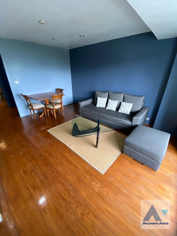 unit 2 Bedrooms  Condominium For Sale in Sukhumvit, Bangkok  near BTS Thong Lo (AA41206)