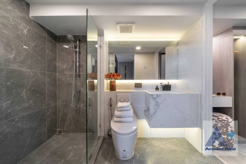 10  2 br Condominium For Sale in Ratchadaphisek ,Bangkok  at Origin Plug&Play Ramkhamhaeng Triple Station AA41215