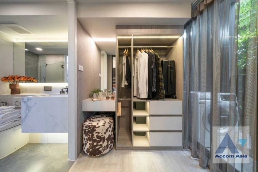 9  2 br Condominium For Sale in Ratchadaphisek ,Bangkok  at Origin Plug&Play Ramkhamhaeng Triple Station AA41215