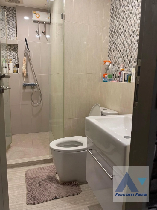 9  2 br Condominium For Rent in Ratchadaphisek ,Bangkok MRT Huai Khwang at Life Ratchadapisek AA41221