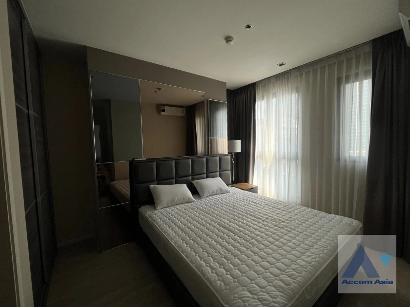 unit 2 Bedrooms  Condominium For Rent in Ratchadaphisek, Bangkok  near MRT Sutthisan (AA41222)