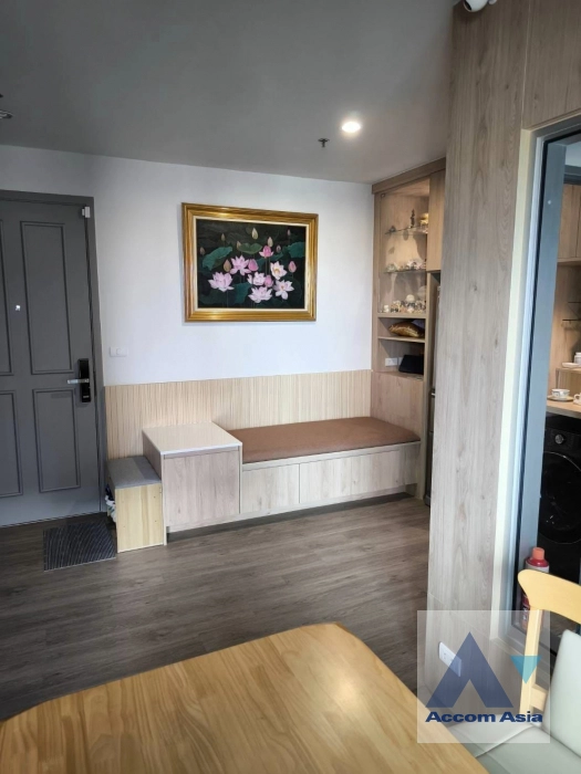 unit 2 Bedrooms  Condominium For Sale in Petchkasem, Bangkok  (AA41225)