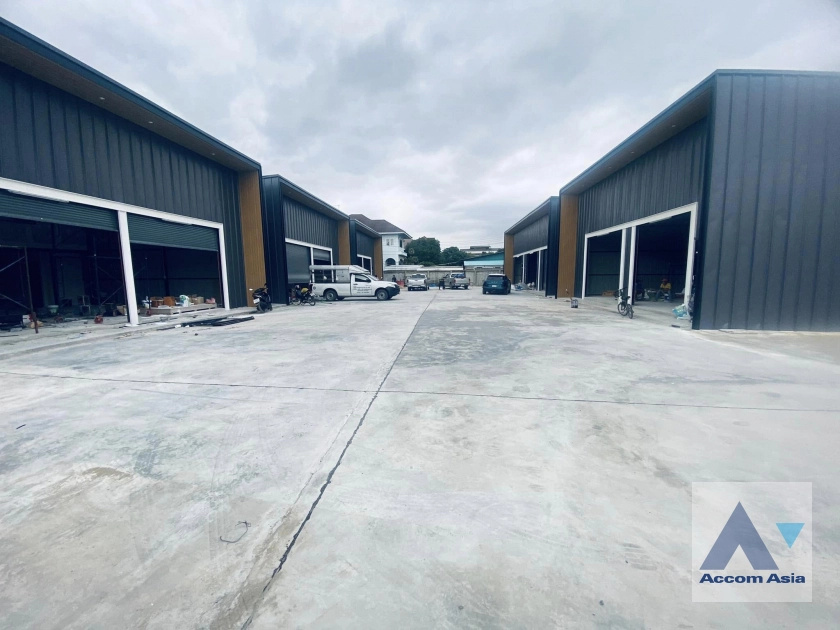 7  Warehouse For Rent in Pattanakarn ,Bangkok  AA41232