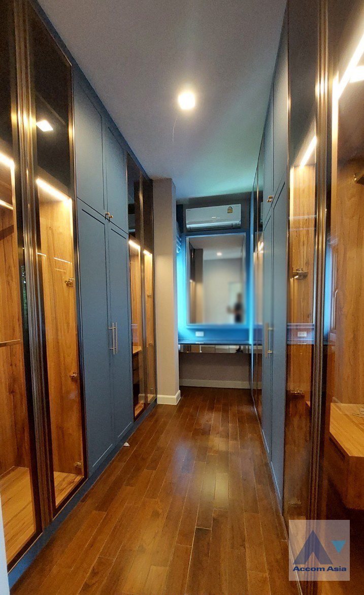 unit 3 Bedrooms  House For Rent in Latkrabang, Bangkok  (AA41238)