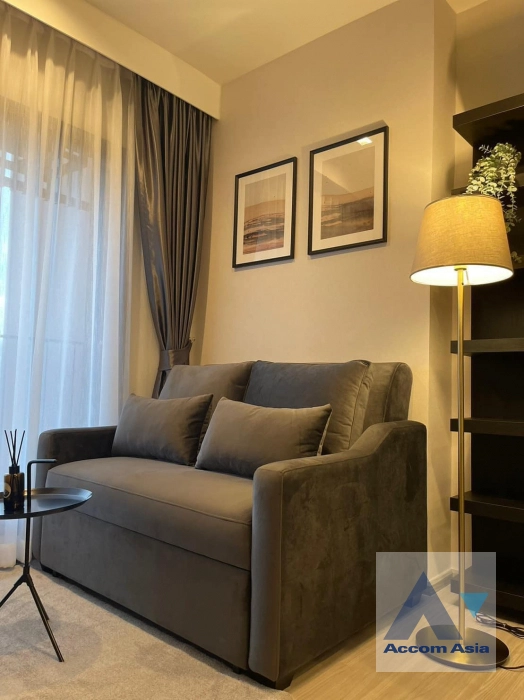 unit 1 Bedroom  Condominium For Rent in ,   near MRT Rama 9 - ARL Makkasan (AA41242)