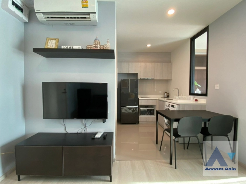 6  1 br Condominium For Sale in Ratchadaphisek ,Bangkok BTS Asok at Life Asoke AA41247