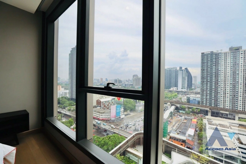 33  1 br Condominium For Rent in Ratchadaphisek ,Bangkok BTS Asok - MRT Phetchaburi - ARL Makkasan at The Esse At Singha Complex AA41249