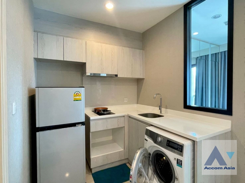 9  1 br Condominium For Rent in Ratchadaphisek ,Bangkok BTS Asok at Life Asoke AA41250