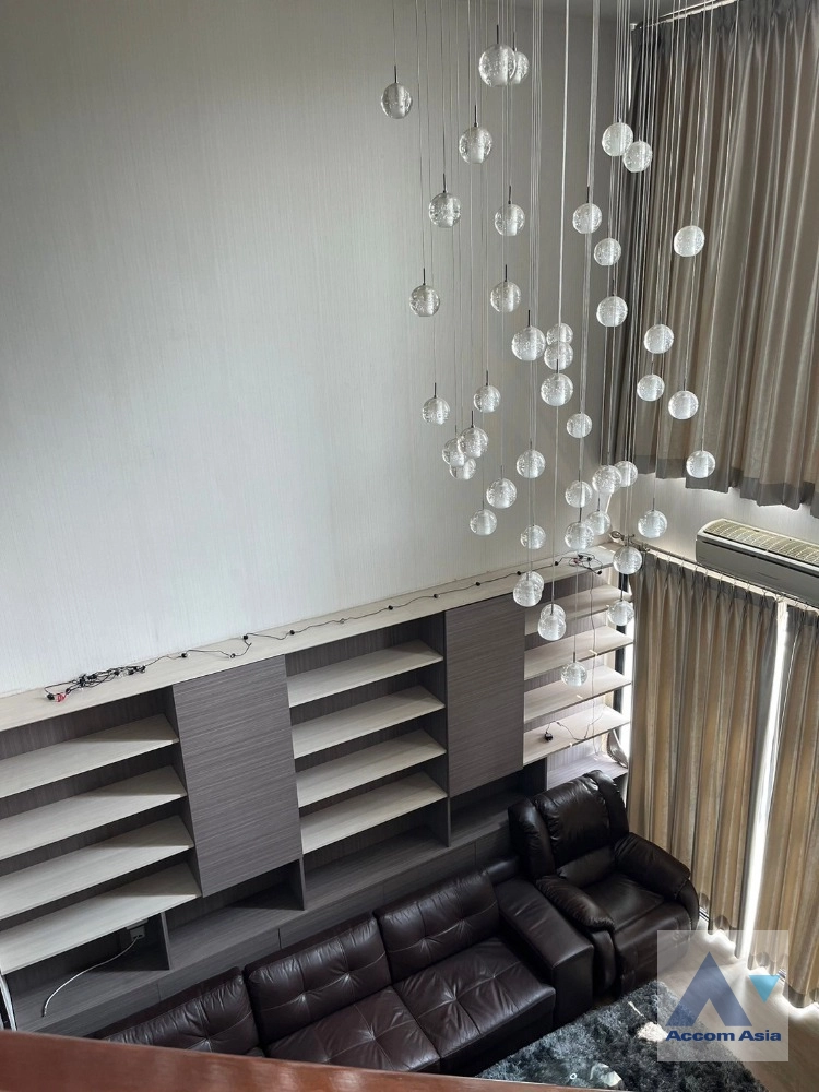 6  3 br House for rent and sale in Sukhumvit ,Bangkok BTS On Nut at Bless Town AA41253