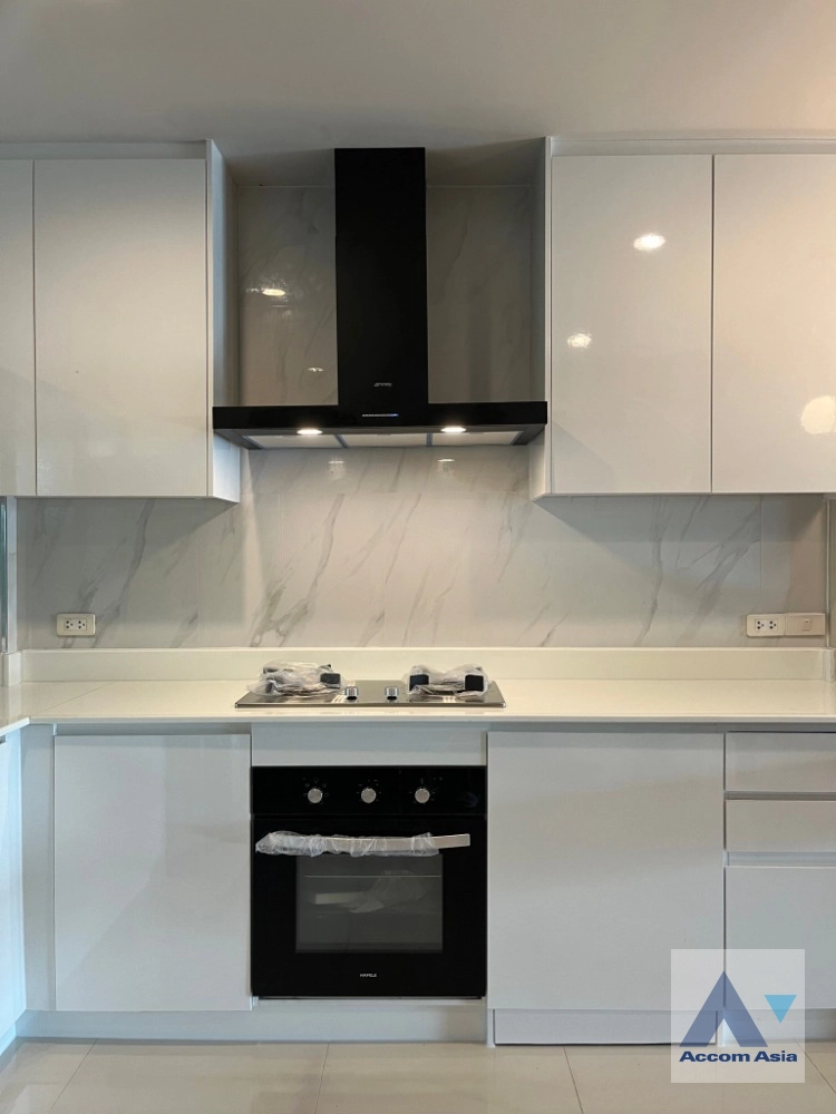 8  3 br House for rent and sale in Sukhumvit ,Bangkok BTS On Nut at Bless Town AA41253