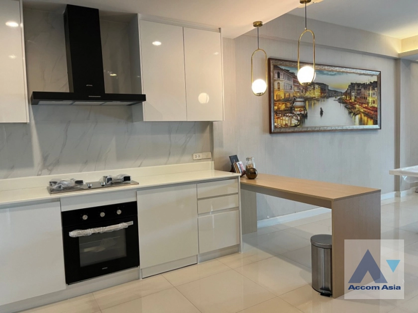 5  3 br House for rent and sale in Sukhumvit ,Bangkok BTS On Nut at Bless Town AA41253