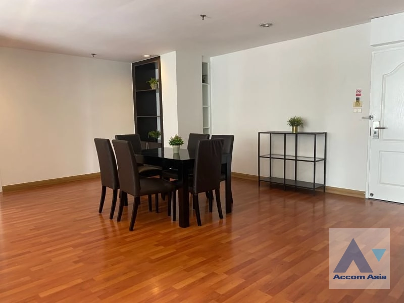 unit 2 Bedrooms  Apartment For Rent & Sale in Sukhumvit, Bangkok  near BTS Phrom Phong (AA41255)