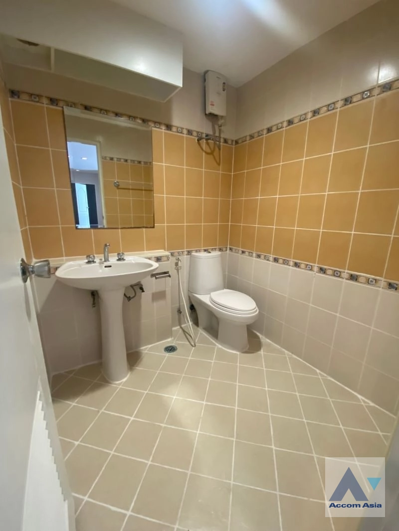 10  2 br Apartment for rent and sale in Sukhumvit ,Bangkok BTS Phrom Phong at The Conveniently Residence AA41255