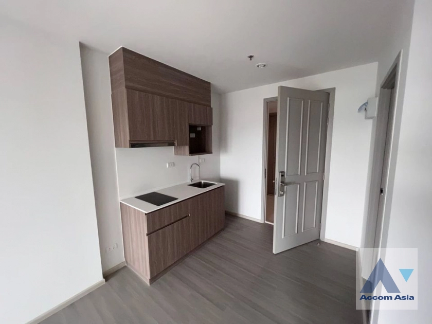 unit 1 Bedroom  Condominium For Sale in Phaholyothin, Bangkok  (AA41264)