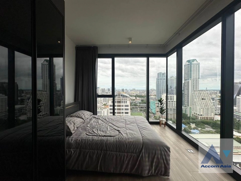 unit 2 Bedrooms  Condominium For Rent in Silom, Bangkok  near BTS Surasak (AA41279)