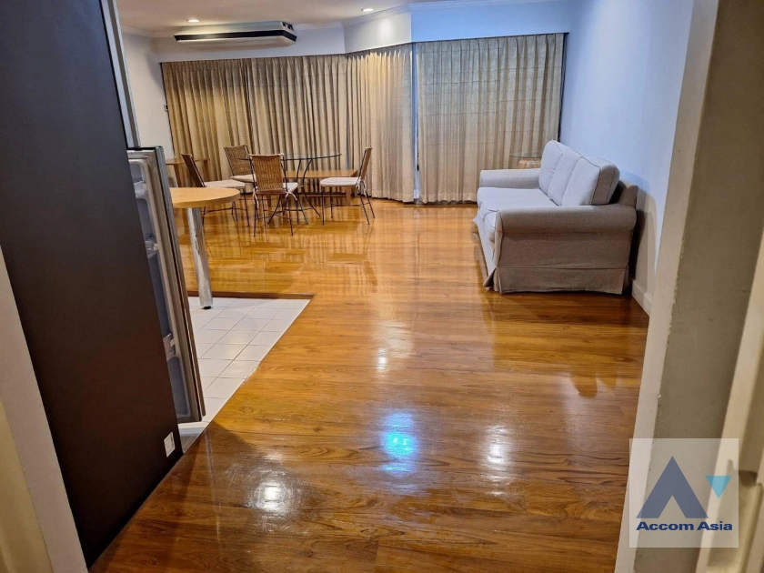 unit 2 Bedrooms  Condominium For Rent in Ploenchit, Bangkok  near BTS Ploenchit (AA41282)