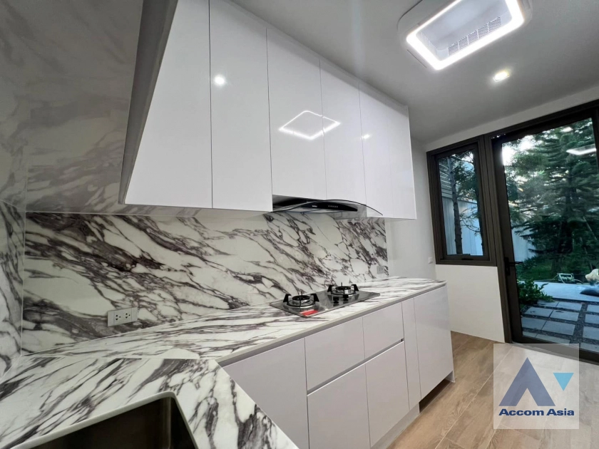 11  3 br House For Rent in Sukhumvit ,Bangkok BTS On Nut at Artery Thonglor - Sukhumvit AA41286