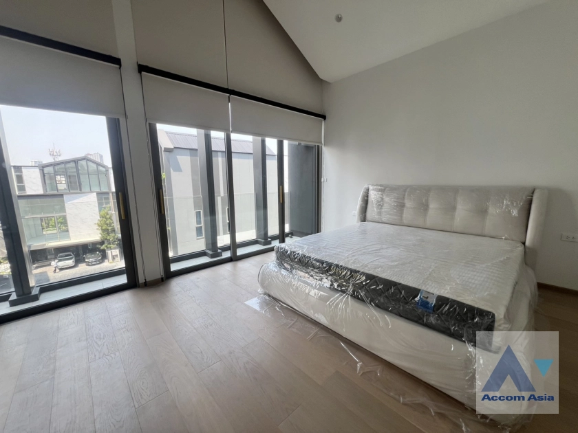 16  3 br House For Rent in Sukhumvit ,Bangkok BTS On Nut at Artery Thonglor - Sukhumvit AA41286