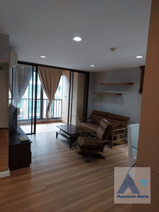 Fully Furnished | IDEO BluCove Sathorn Condominium  2 Bedroom for Sale & Rent BTS Wongwian Yai in Charoennakhon Bangkok