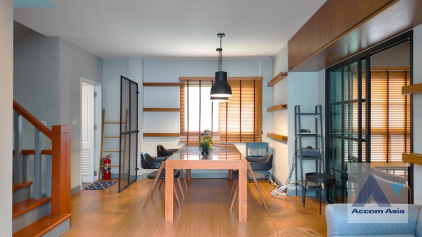 5  5 br House for rent and sale in Sukhumvit ,Bangkok BTS Thong Lo AA41303