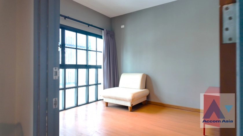 22  5 br House for rent and sale in Sukhumvit ,Bangkok BTS Thong Lo AA41303