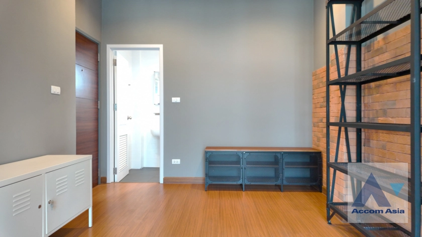 17  5 br House for rent and sale in Sukhumvit ,Bangkok BTS Thong Lo AA41303