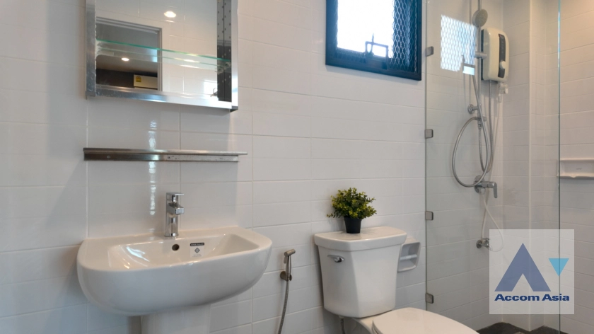 18  5 br House for rent and sale in Sukhumvit ,Bangkok BTS Thong Lo AA41303