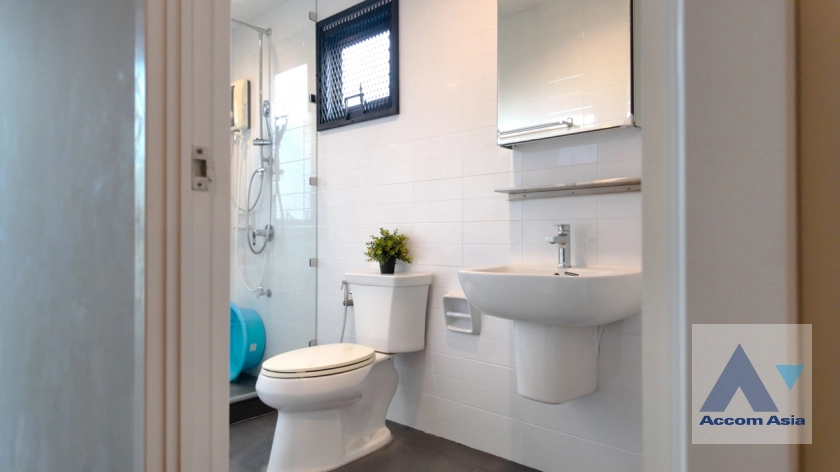 24  5 br House for rent and sale in Sukhumvit ,Bangkok BTS Thong Lo AA41303