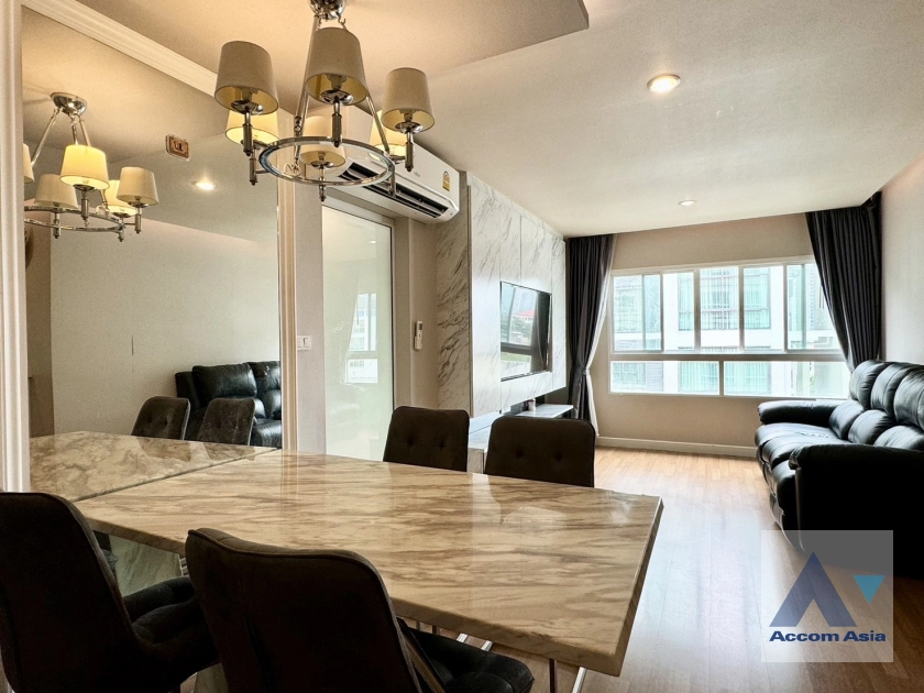 unit 1 Bedroom  Condominium For Rent in Sukhumvit, Bangkok  near BTS Ekkamai (AA41308)