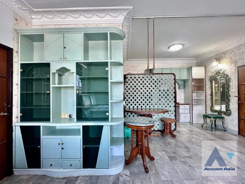 19  7 br House For Rent in Dusit ,Bangkok  AA41313