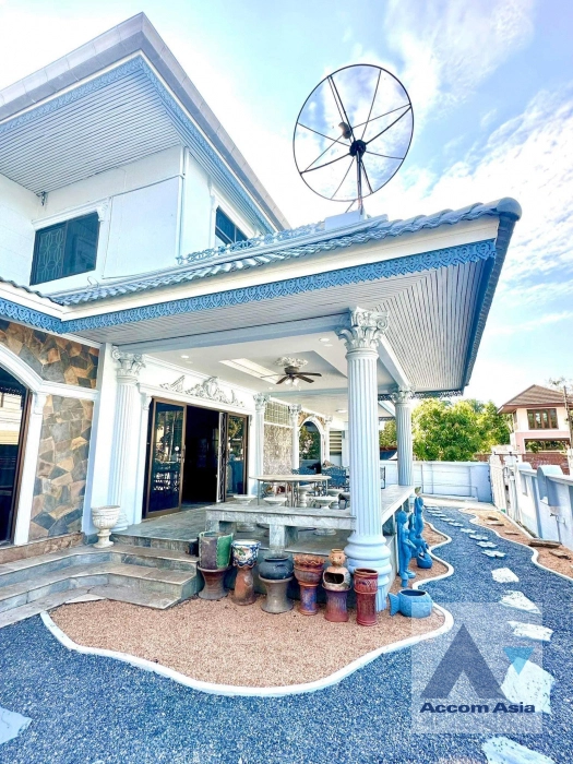 42  7 br House For Rent in Dusit ,Bangkok  AA41313