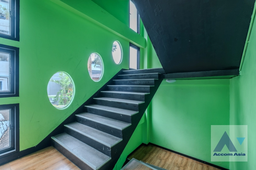 9  4 br House For Rent in Sukhumvit ,Bangkok BTS Phrom Phong AA41323