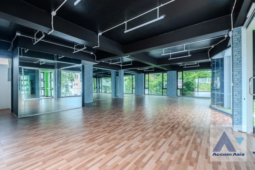 10  4 br House For Rent in Sukhumvit ,Bangkok BTS Phrom Phong AA41323