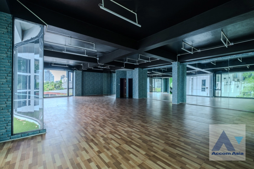 12  4 br House For Rent in Sukhumvit ,Bangkok BTS Phrom Phong AA41323